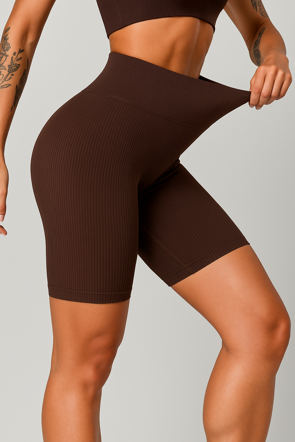 Ribbed midi shorts